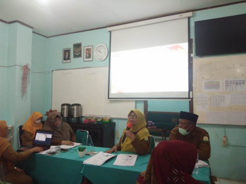 RAPAT RUTIN