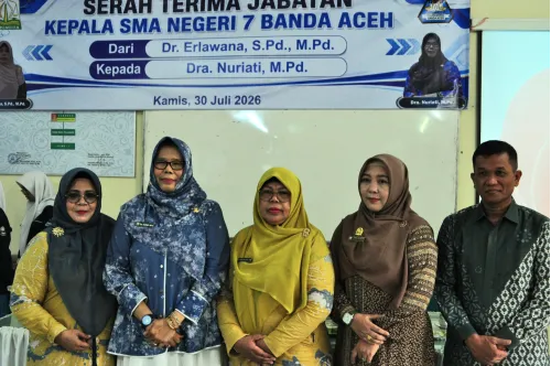 Serah Terima Jabatan Kepala SMAN 7 Banda Aceh Berlangsung Khidmat