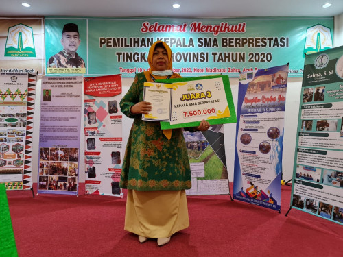 KEPALA SEKOLAH BERPRESTASI