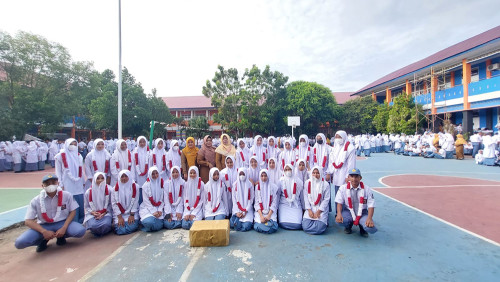 Penghargaan Kepala Kepala Sekolah dan Siswa Berprestasi