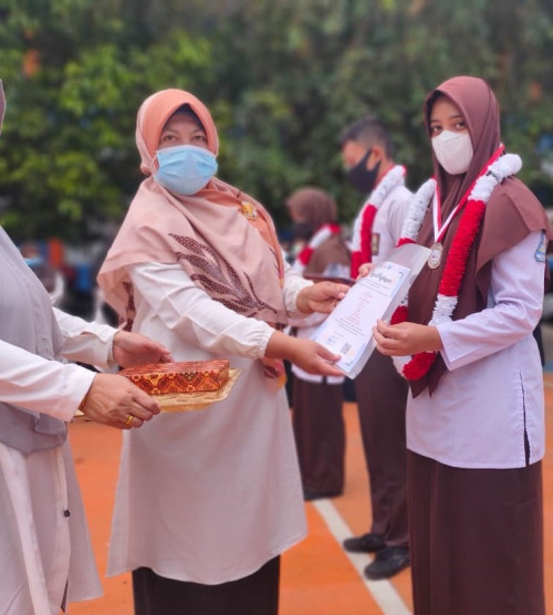 PERTAMA MASUK SEKOLAH. SETELAH HARI RAYA IDUL FITRI 2021
